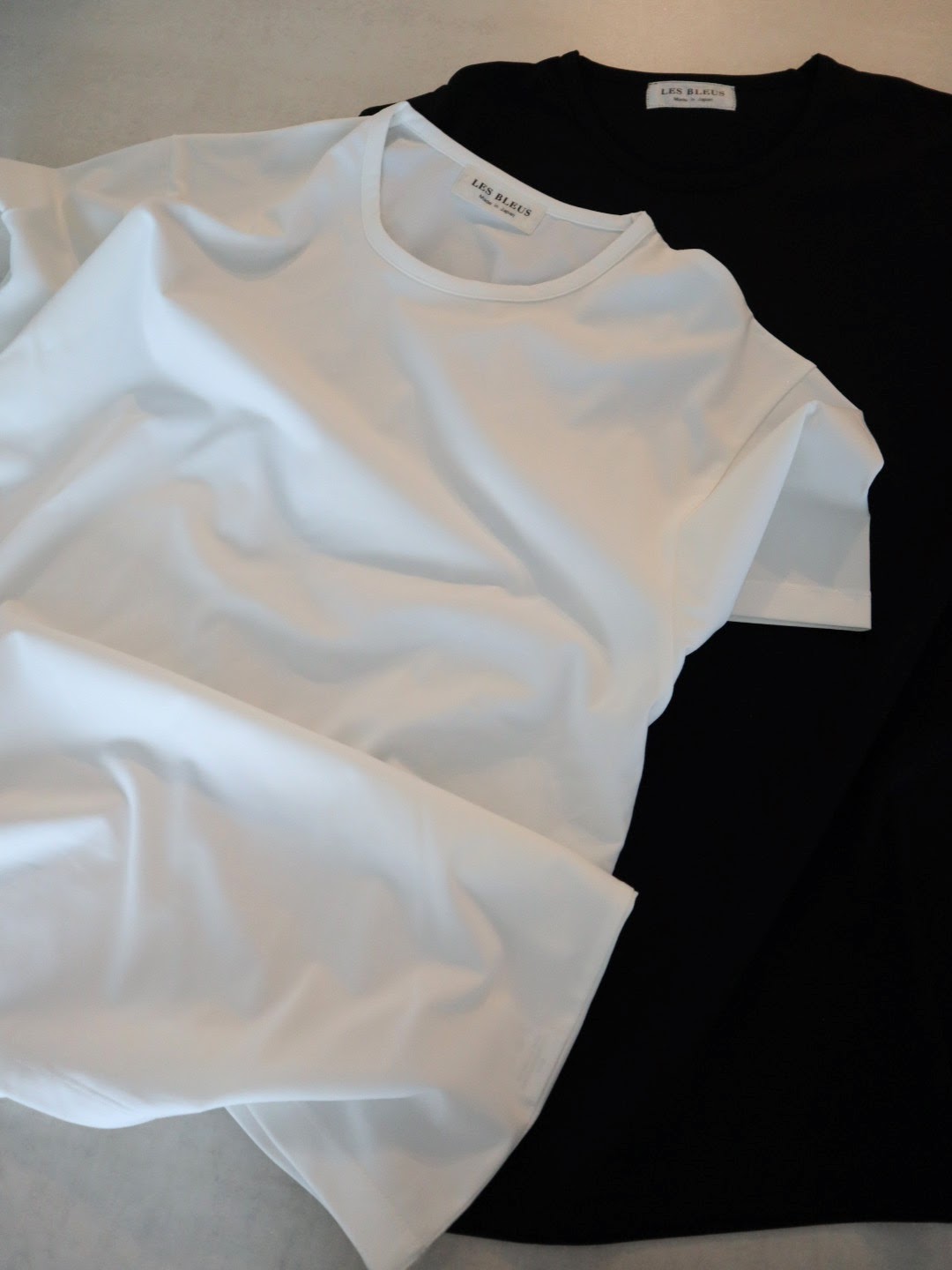 クルーネックTシャツ - WHITE