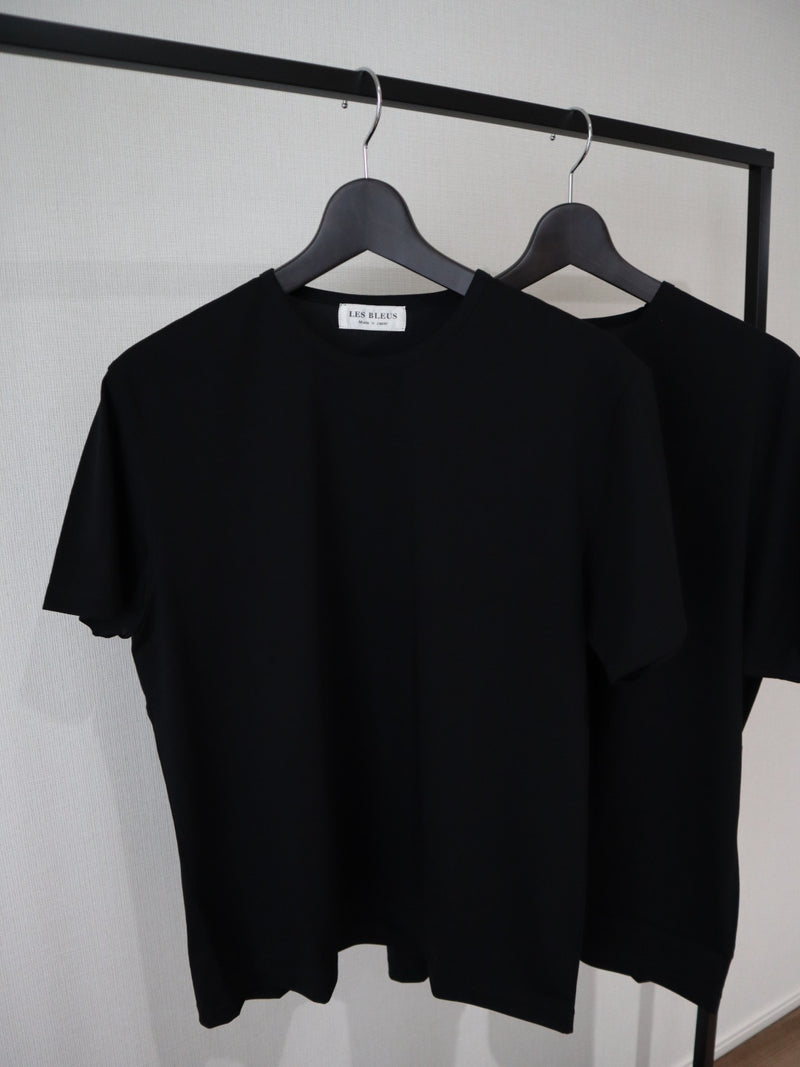 クルーネックTシャツ - BLACK
